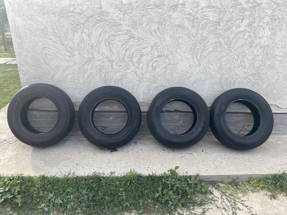 Bridgestone Dueler H/T 687 автошины