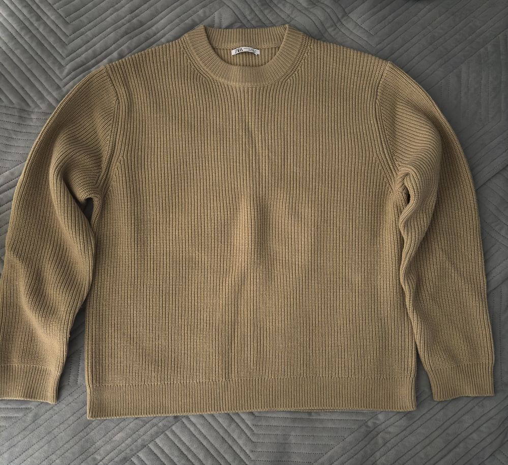 Свитер ZARA оригинал размер M-L за 10.000