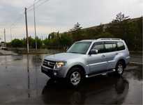 Продам Mitsubishi Pajero IV
