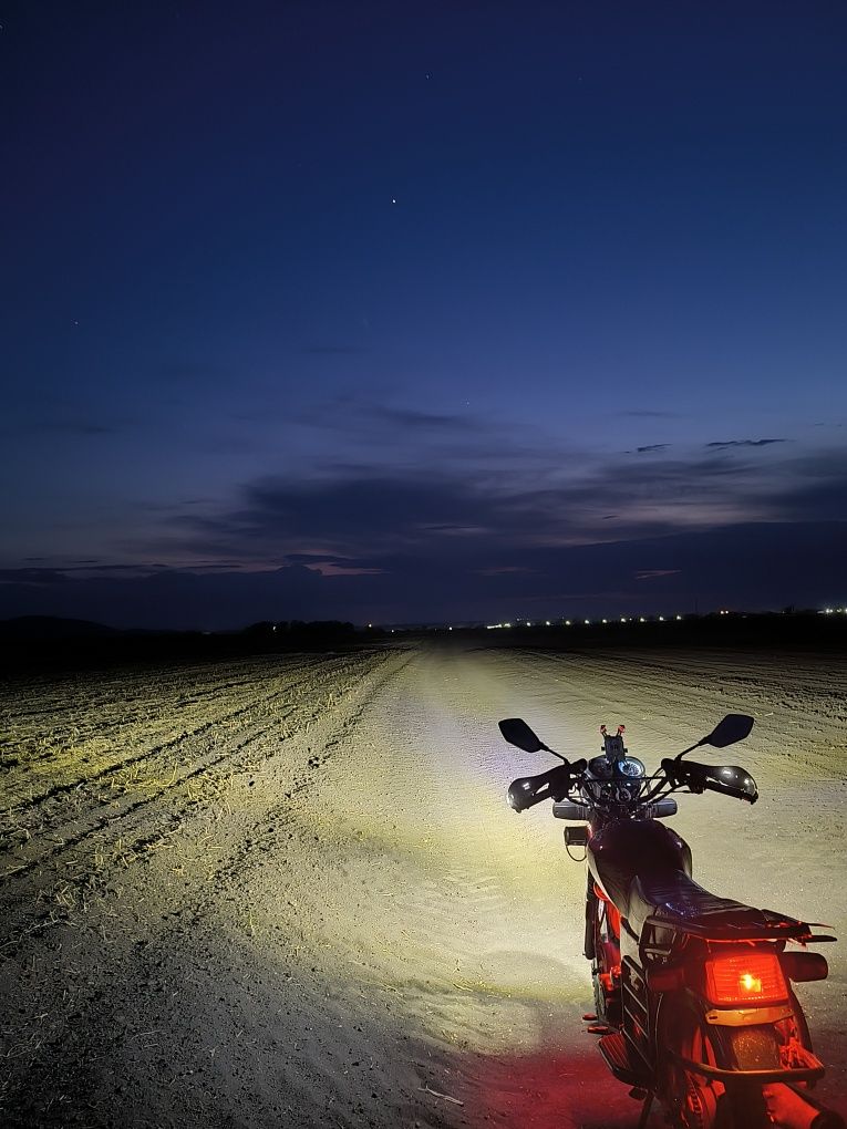 Suzuki gsx 200..