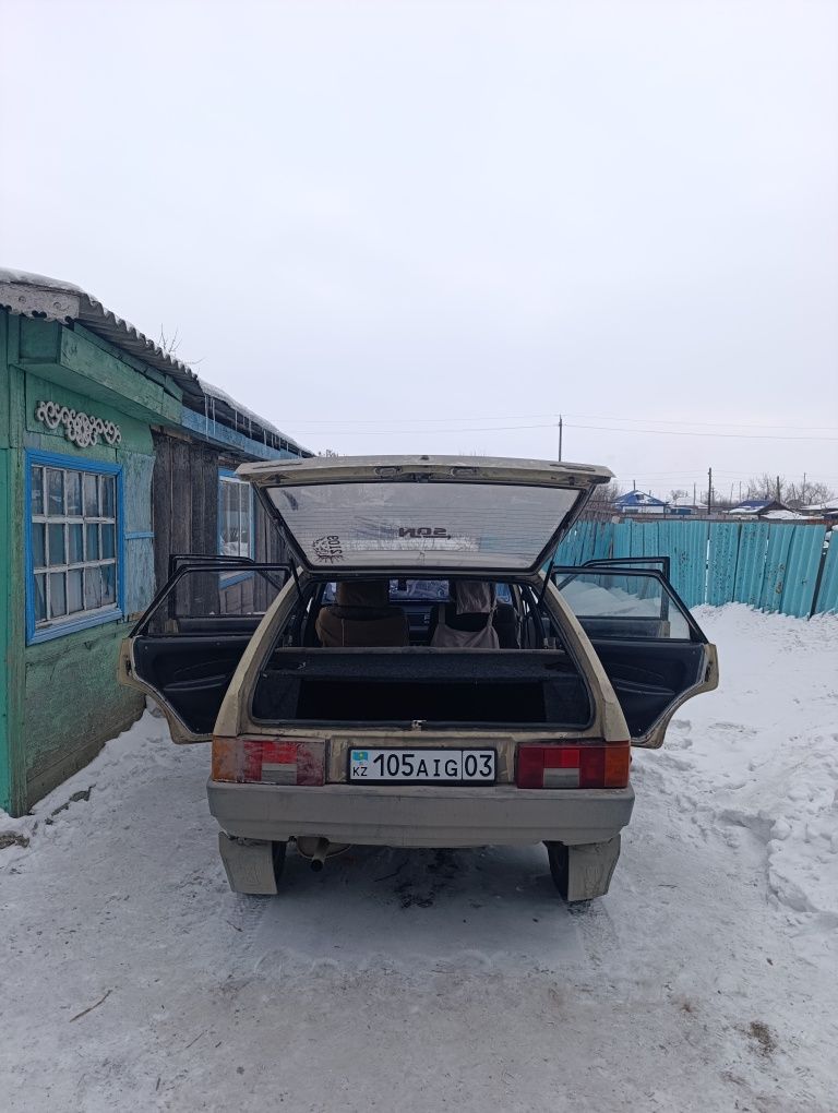 Продам машину ваз 2109