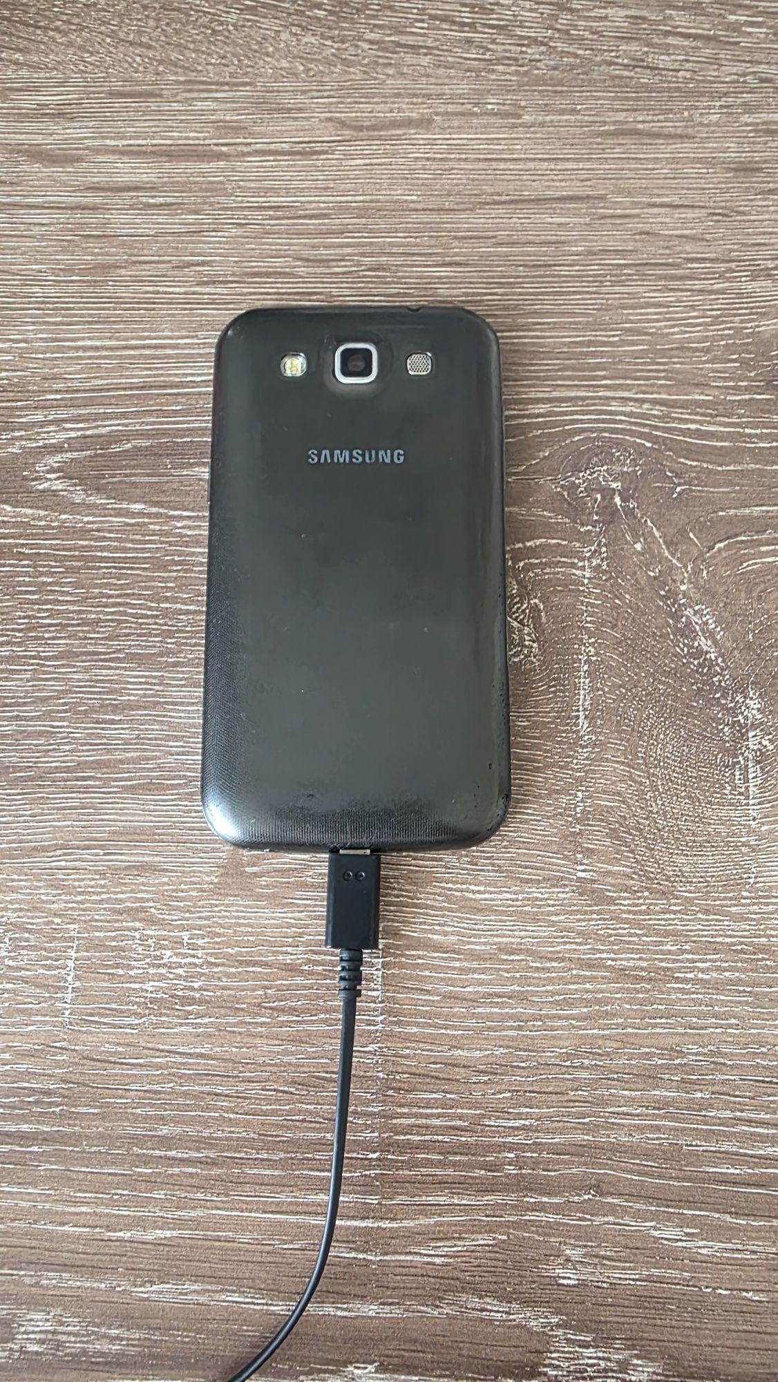 Продам телефон  Samsung Galaxy J2 DUOS