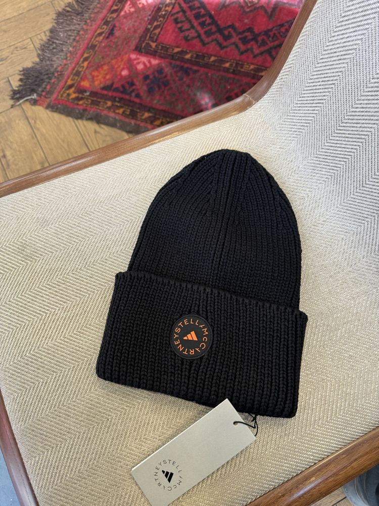 Шапка Adidas Stella McCartney
