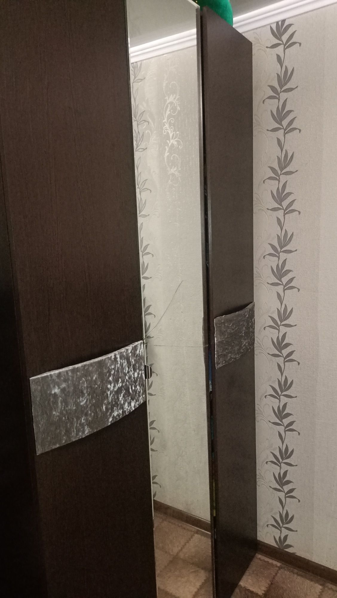 Продам шкаф для одежды