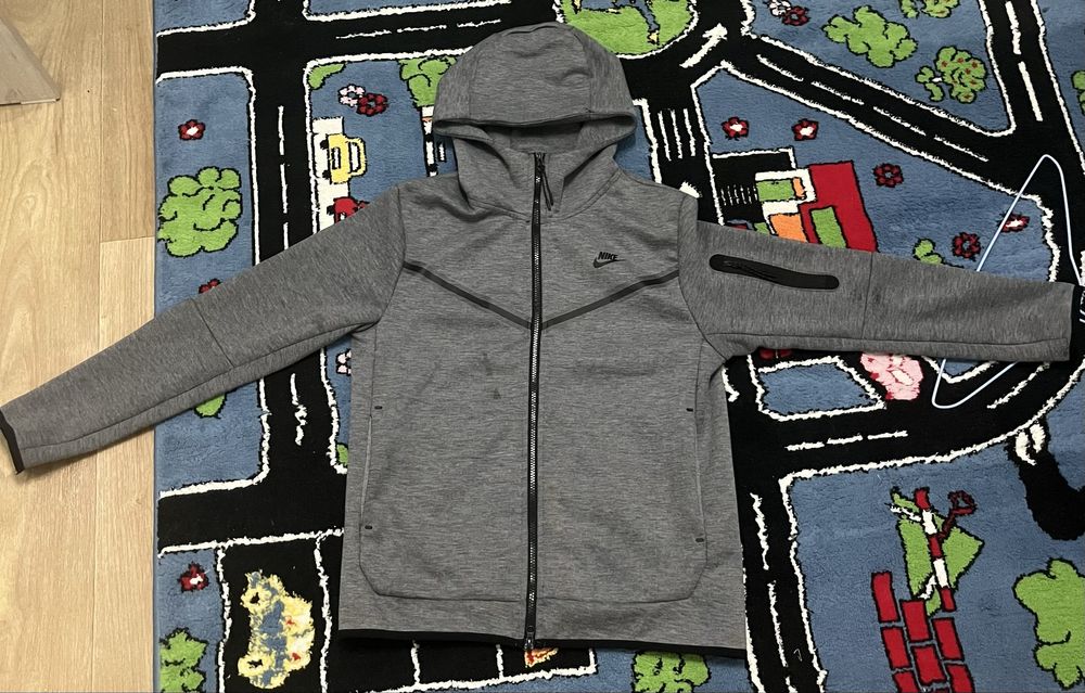 Nike tech fleece