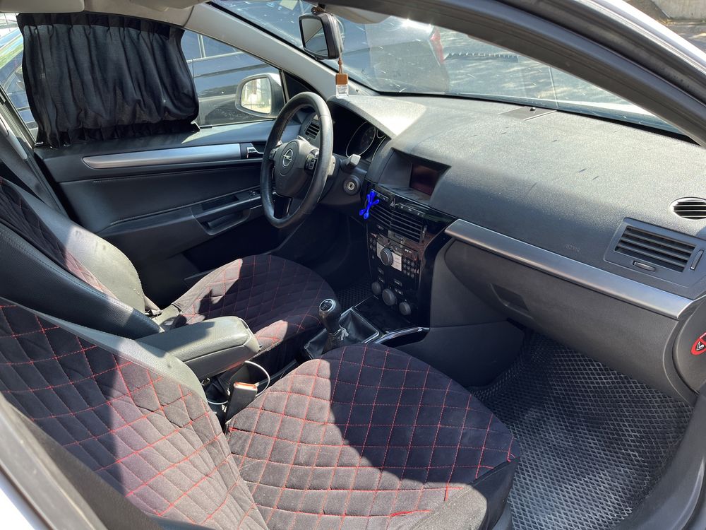 Opel astra h 2011