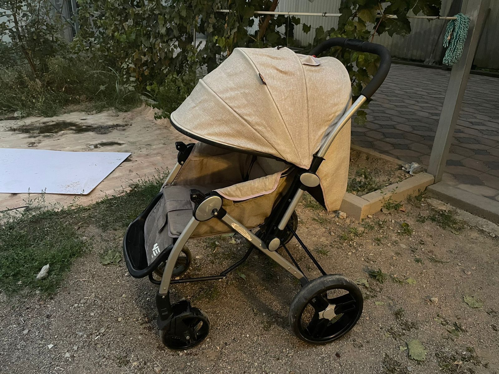 Коляска продам сату