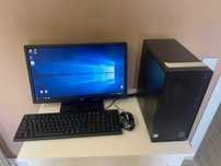 Core i5-8400 / Intel UHD graphics 630 / 16gb ddr4 / SSD 256GB