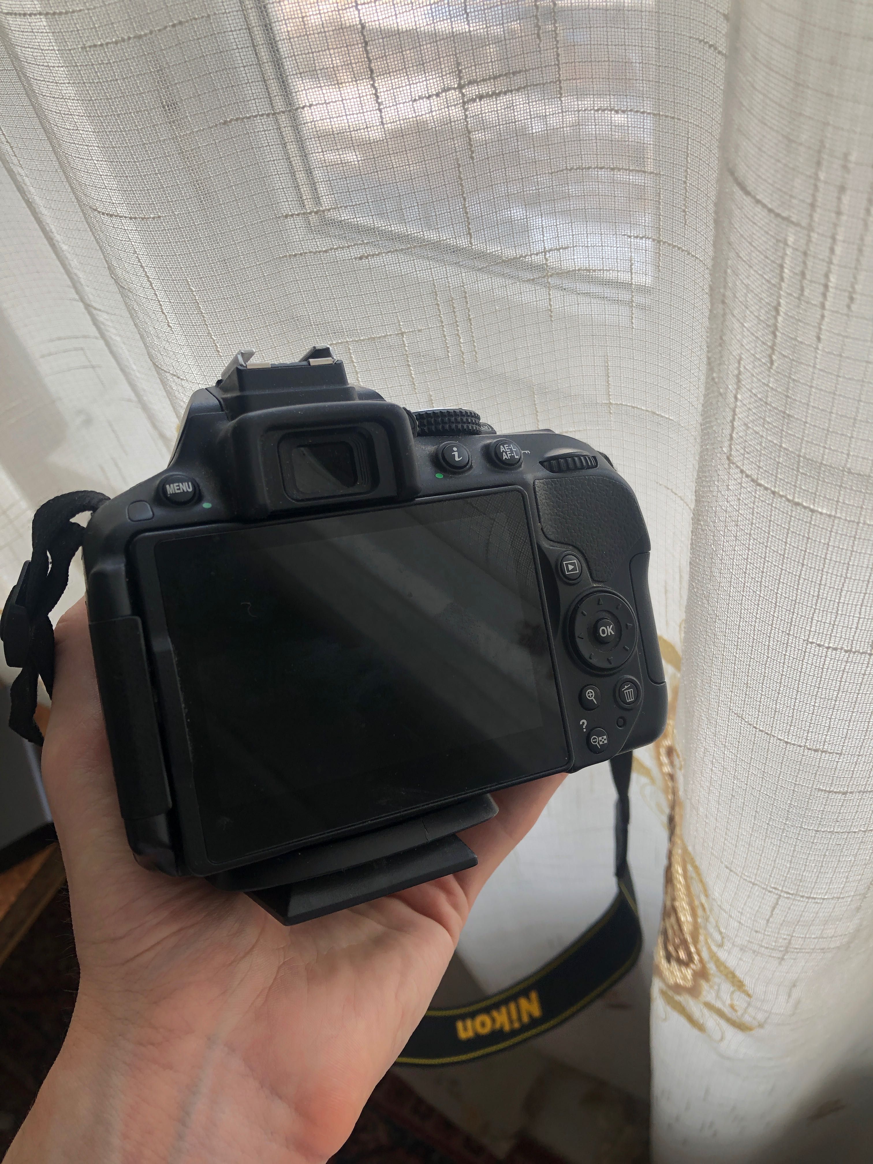 Зеркальный Фотоаппарат NIKON D5300 с объективом