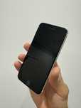 Продам IPhone SE