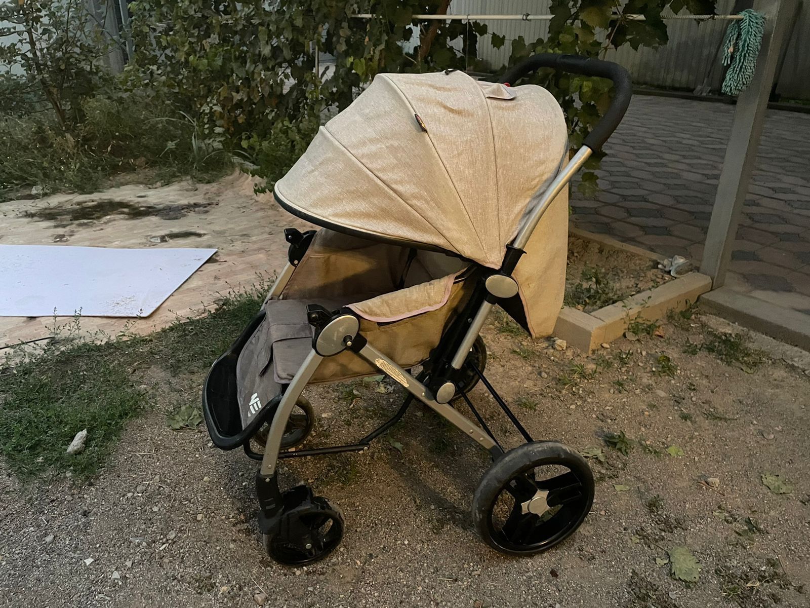 Коляска продам сату