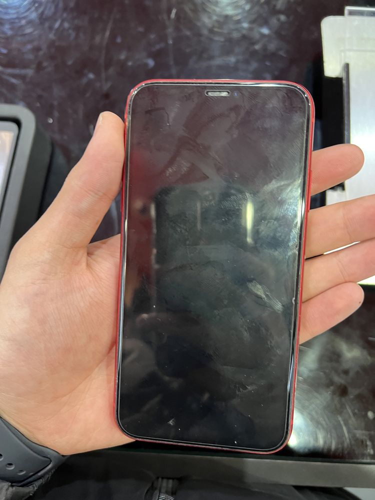Айфон 11 red 64 gb
