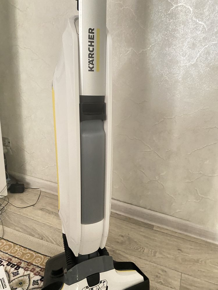 Продам поломойку от KARCHER (Керхер)