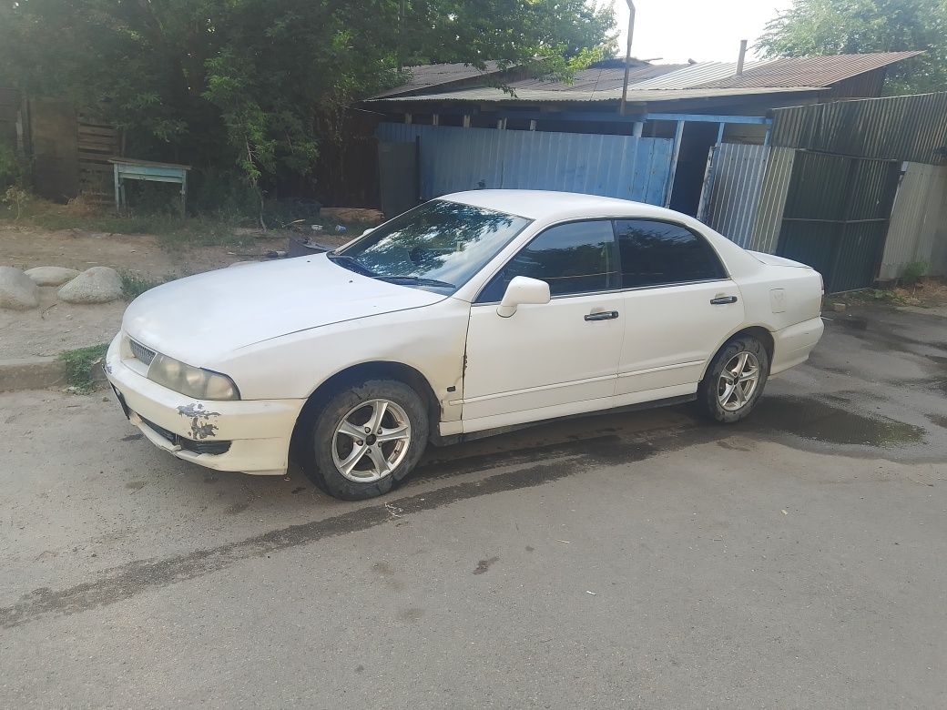 Продам Мицубиси диамант