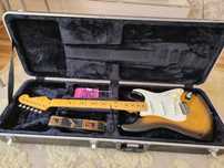 СРОЧНО Продам гитару Fender stratocaster оригинал Япония