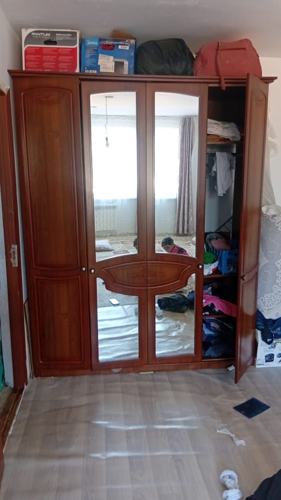 Срочно продам шкаф