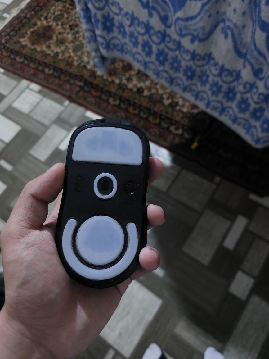 Мышь Logitech Pro X Superlight черный