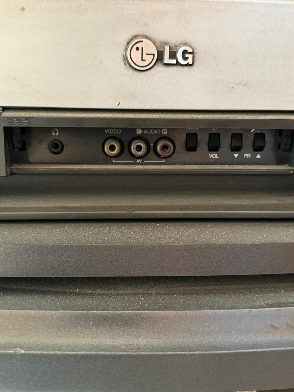 Телевизор LG 52 диагональ