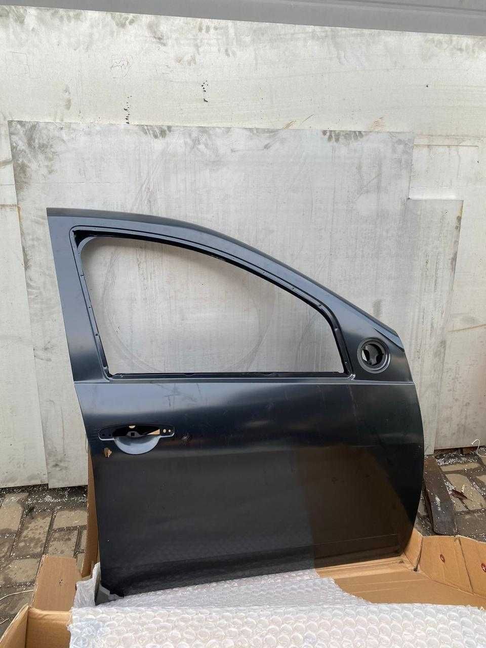 Двери передние задние Renault Duster Logan Sandero Terrano Almera