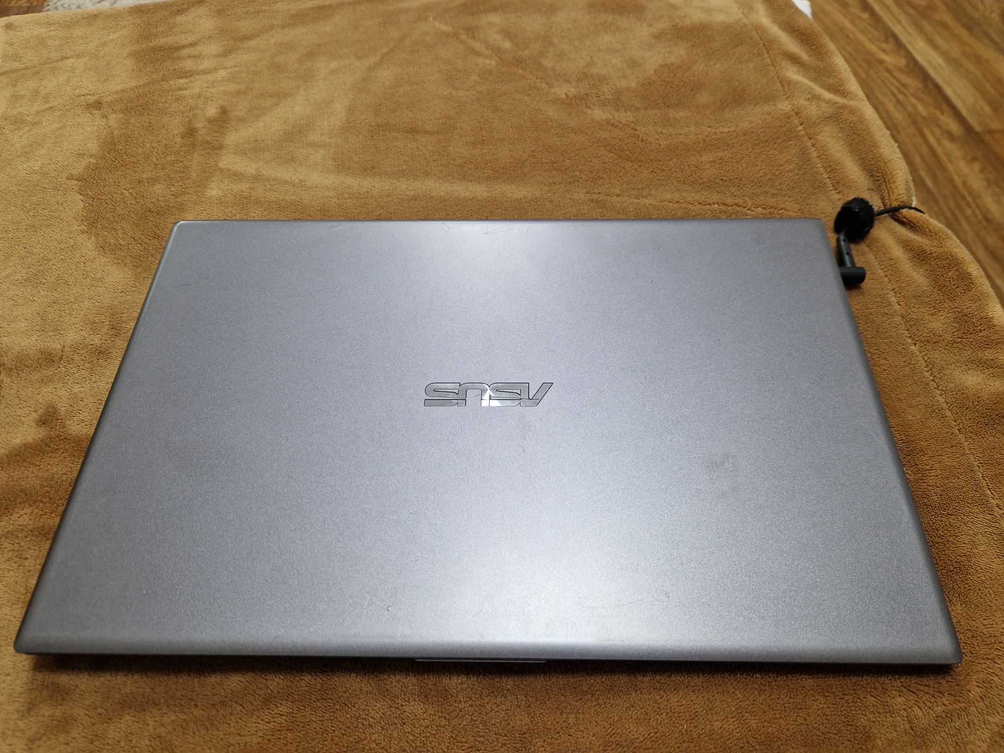 Asus Vivobook X512D