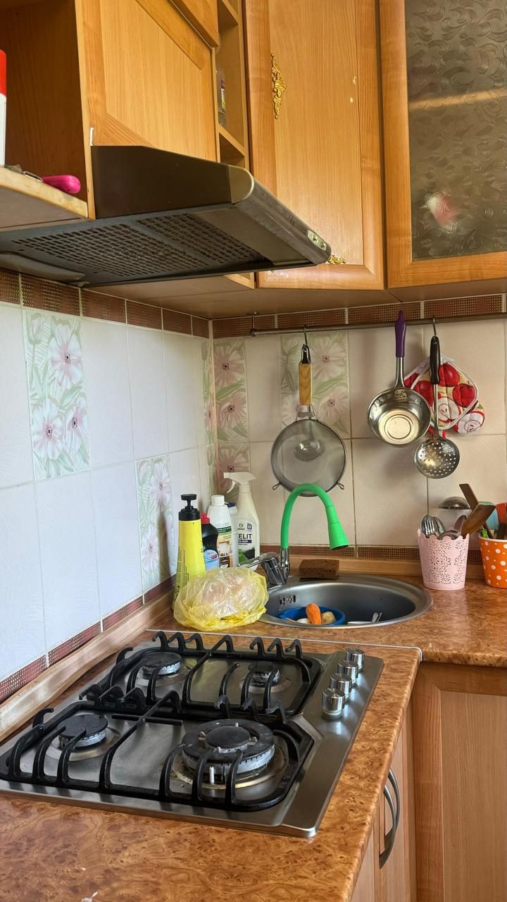 Продаю кухный гарнитур