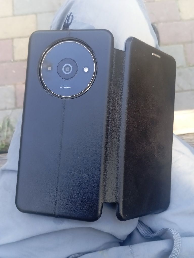 Продам телефон Poco c61