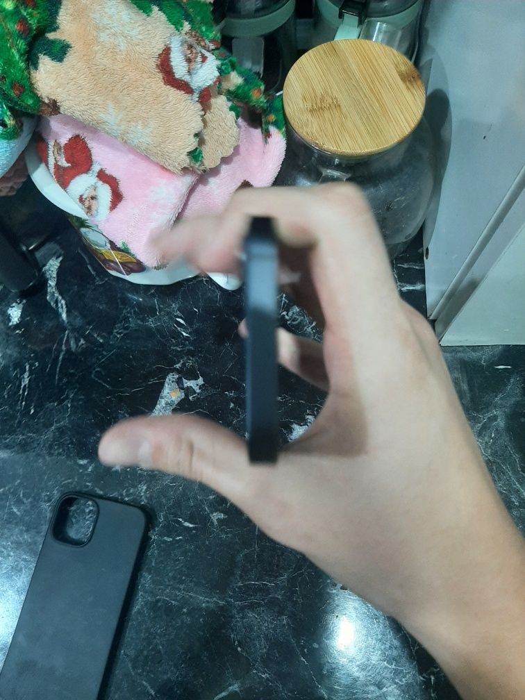 IPhone 12 mini в отличном состоянии