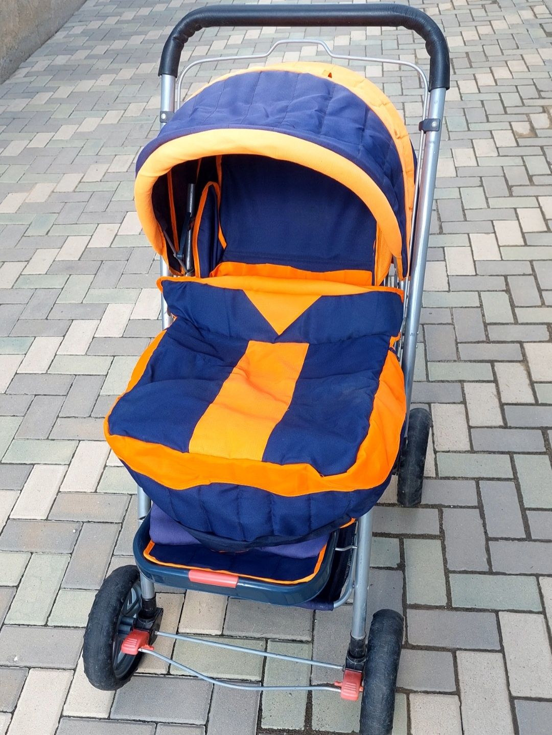 Продам детскую коляску