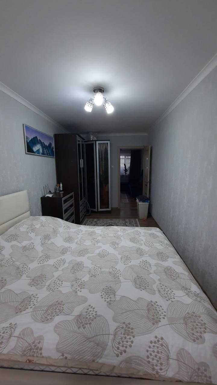 продам 2 комн квартиру в центре города