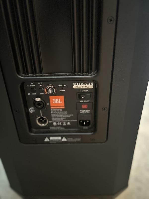 Продам JBL PRX 535