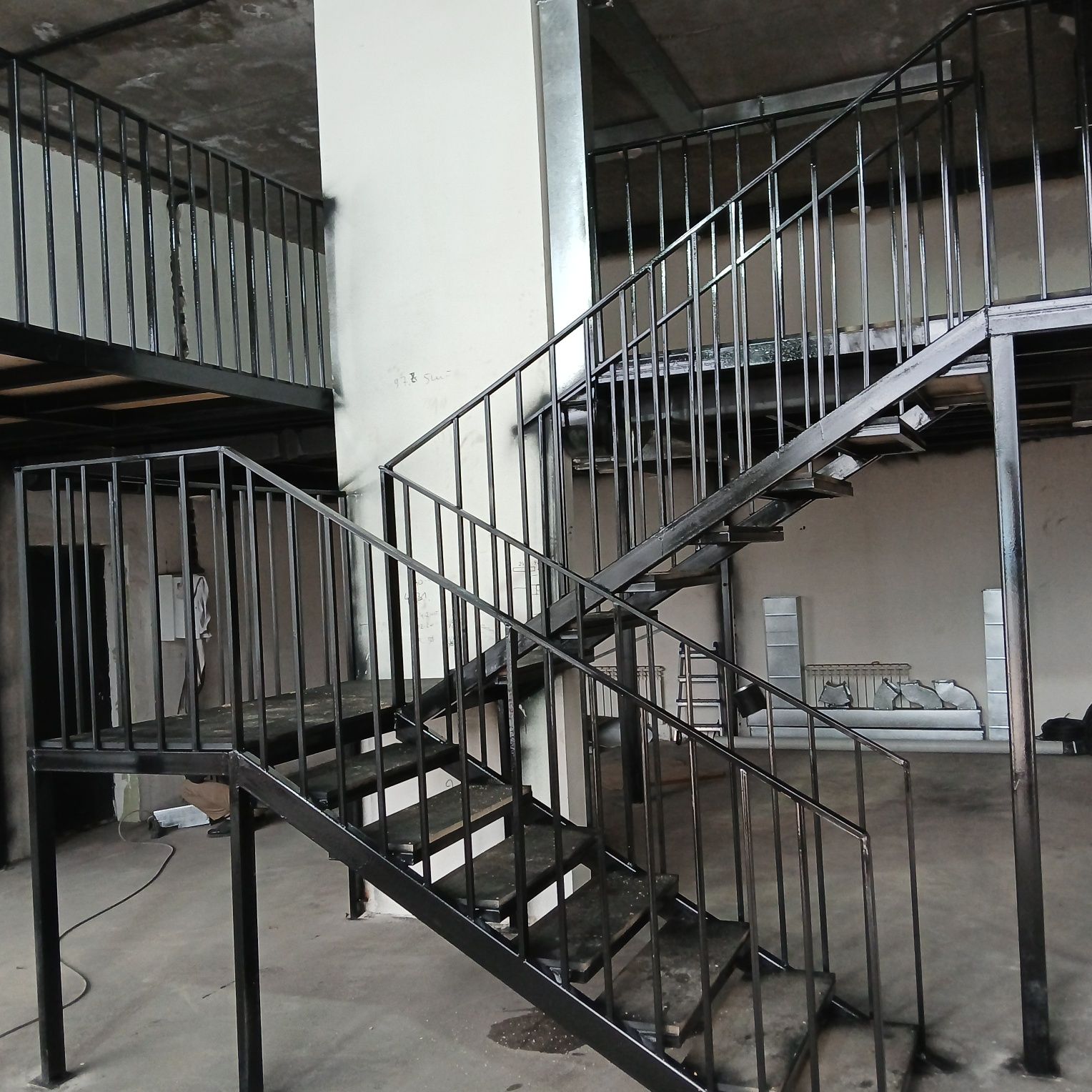 Лестницы,Антресоль,Межэтажи!Loft!