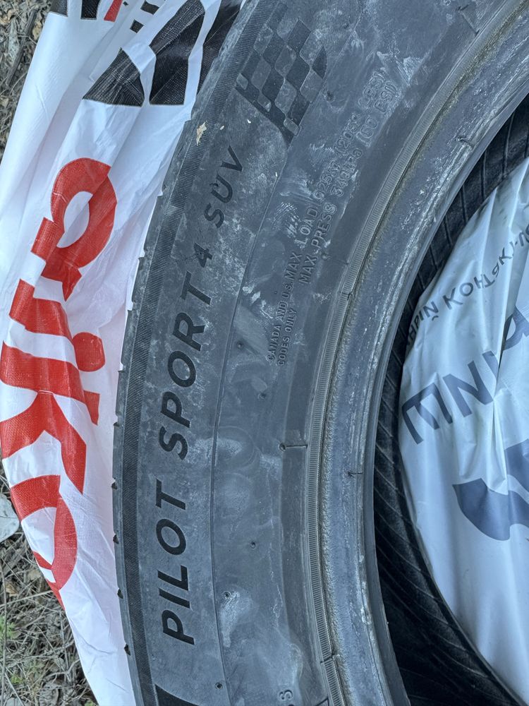 Michelin Pilot Sport 4