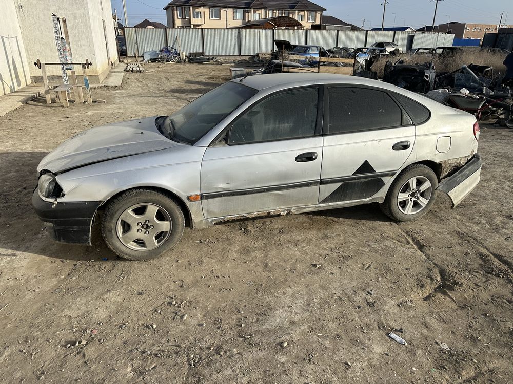 Avensis Авенсис 1999, 1.6, механика по запчастьям!!
