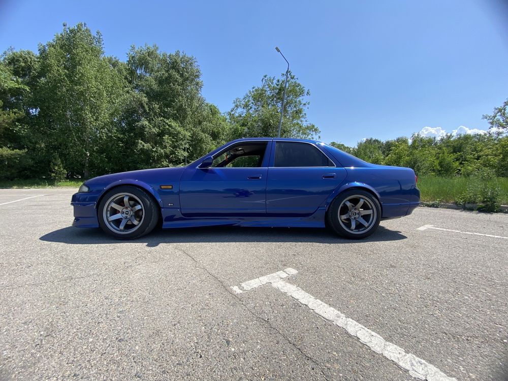 Nissan Skyline R33