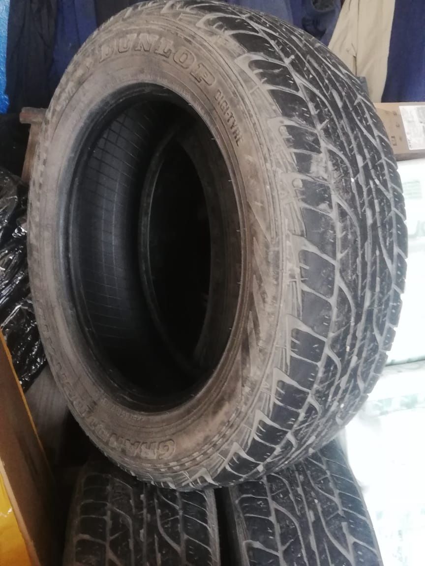 Продам шины для паркетника