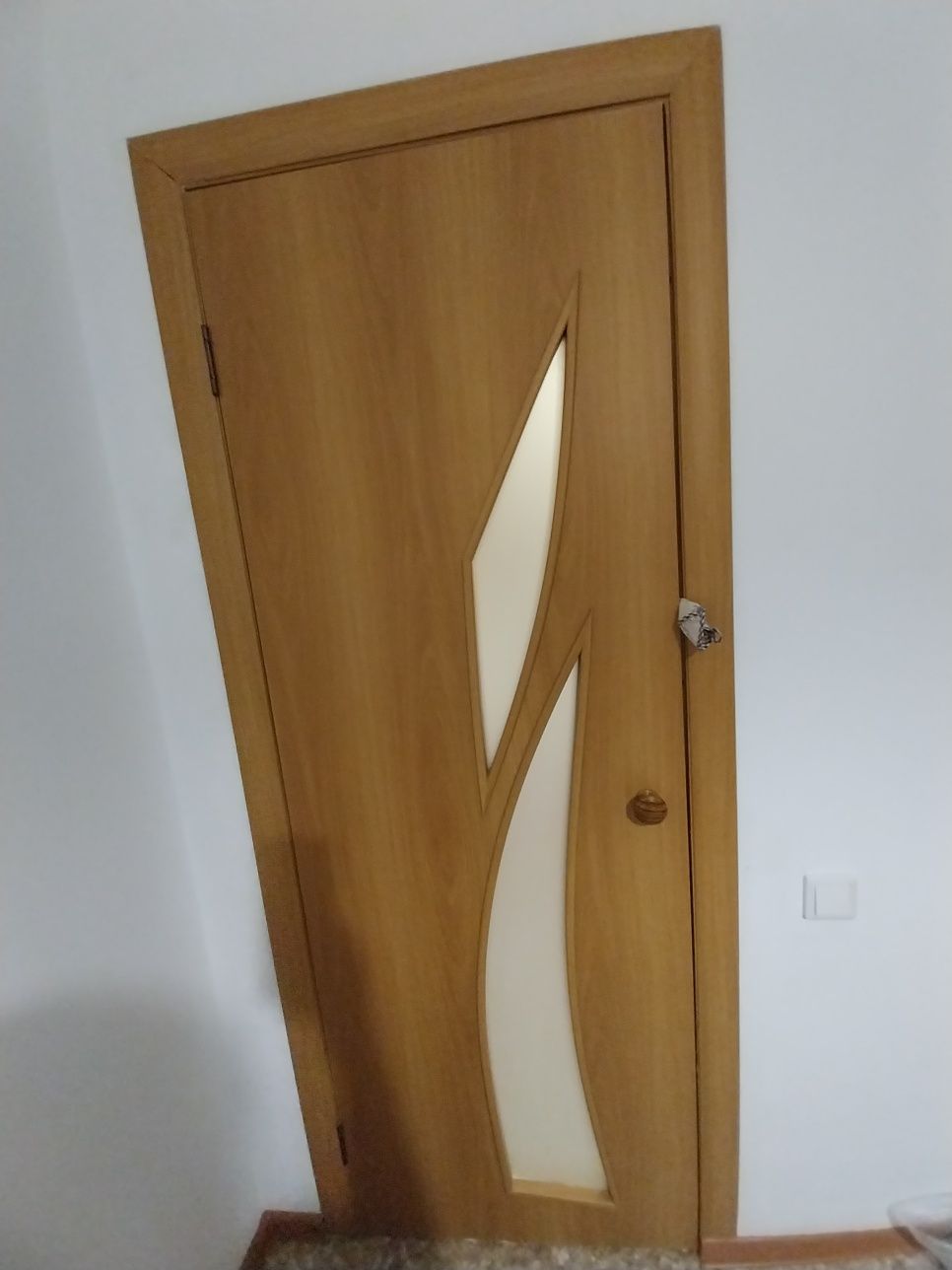 Продам двери б/у