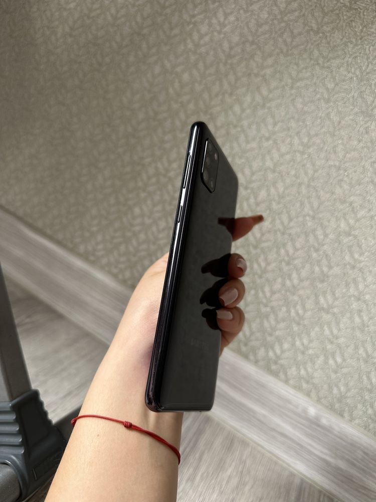 Продам телефон A31 samsung