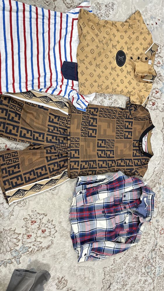 Продам детские вещи