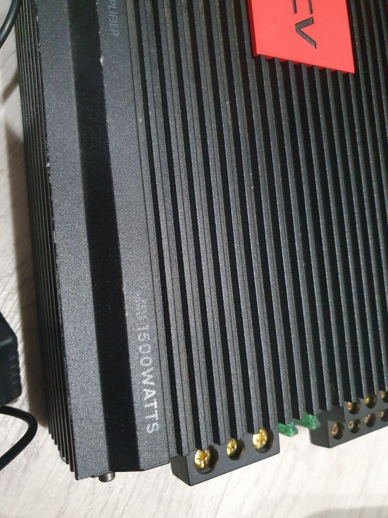 Продам усилок ACV 1500 WATTS