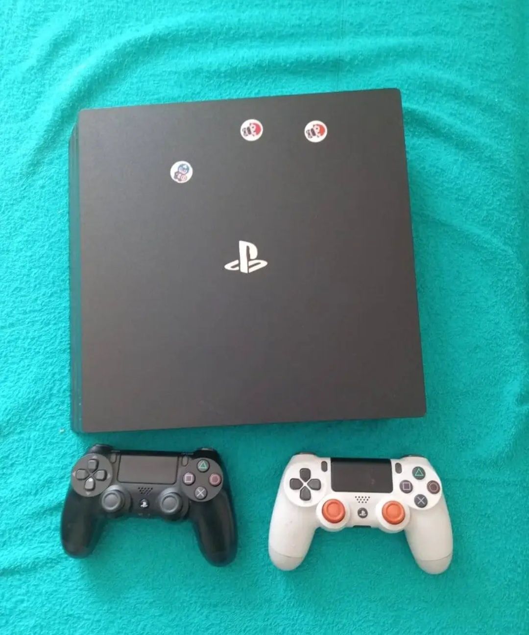 Продам sony playstation 4