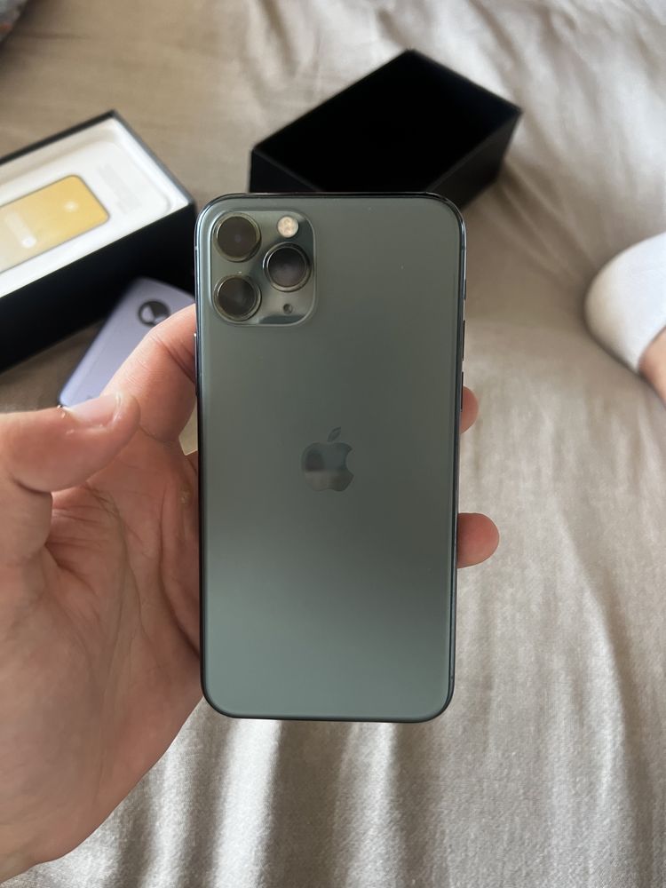 Iphone 11 pro продается