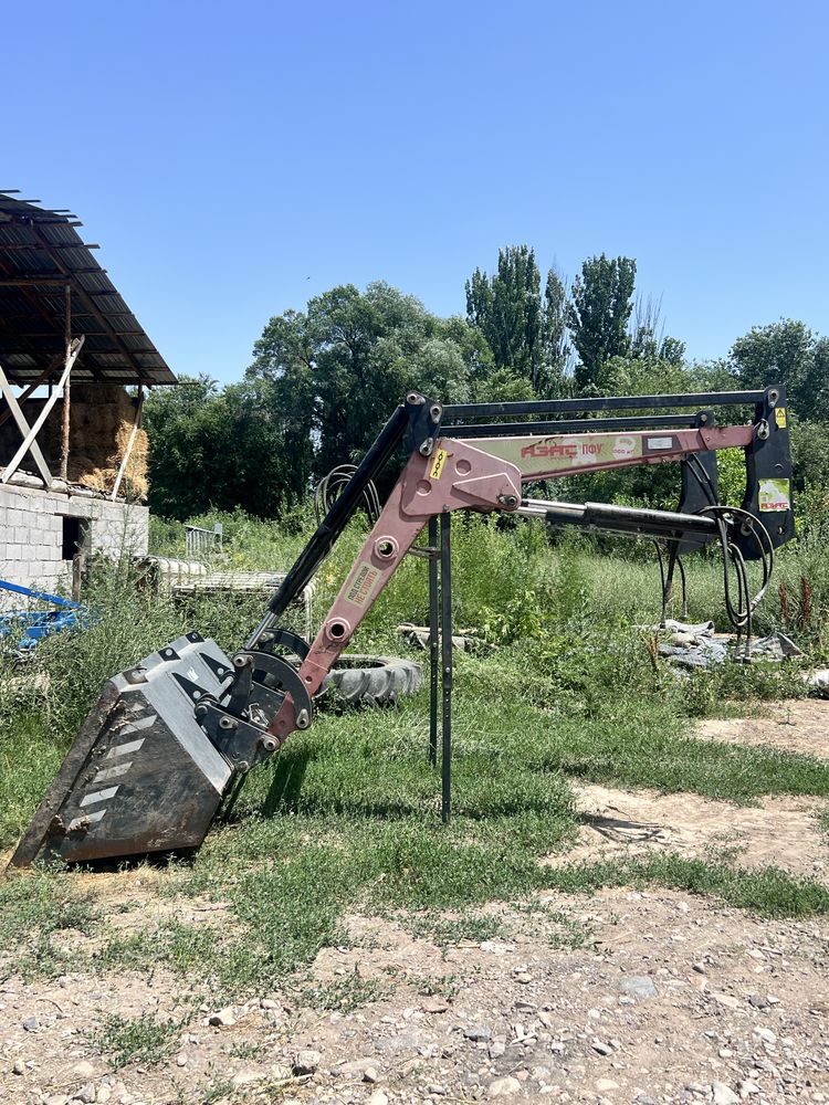 Продам трактор Беларус 2012года
