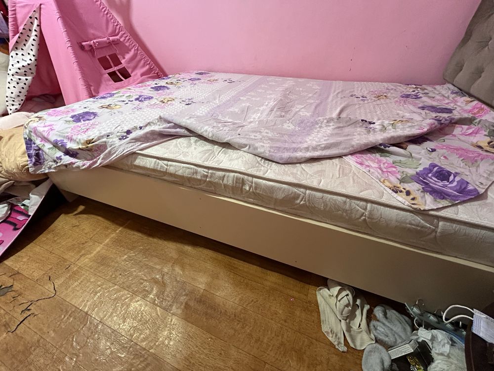 Продам большую кровать
