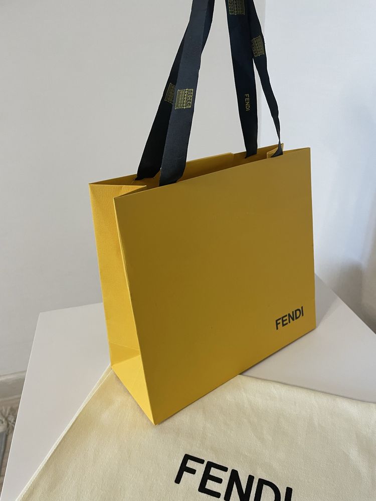 Брендовый пакет и пыльник Fendi
