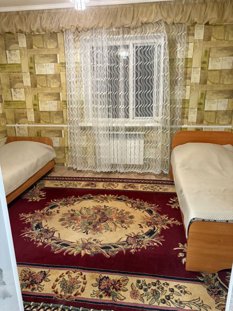гостевой  дом с бассейном  в отличном районе