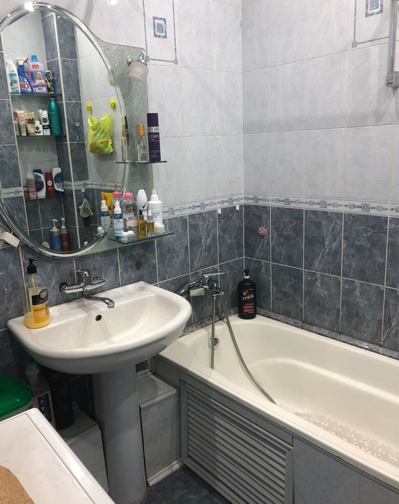 Продам квартиру 105 серии 2 х ком