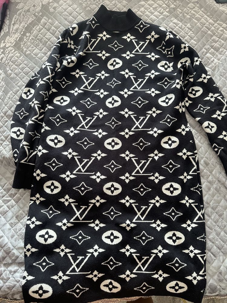 Продам женские вещи