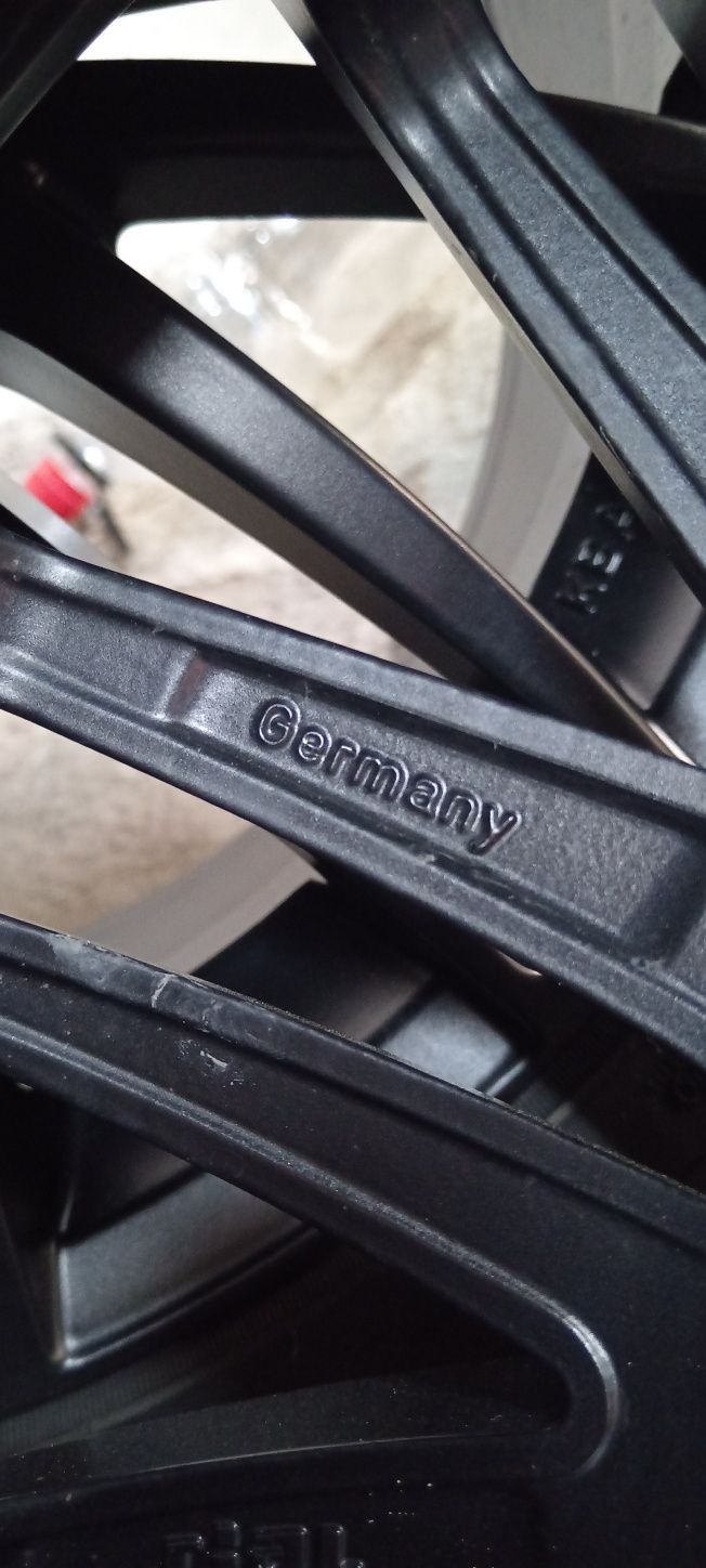 Продам Диски R18