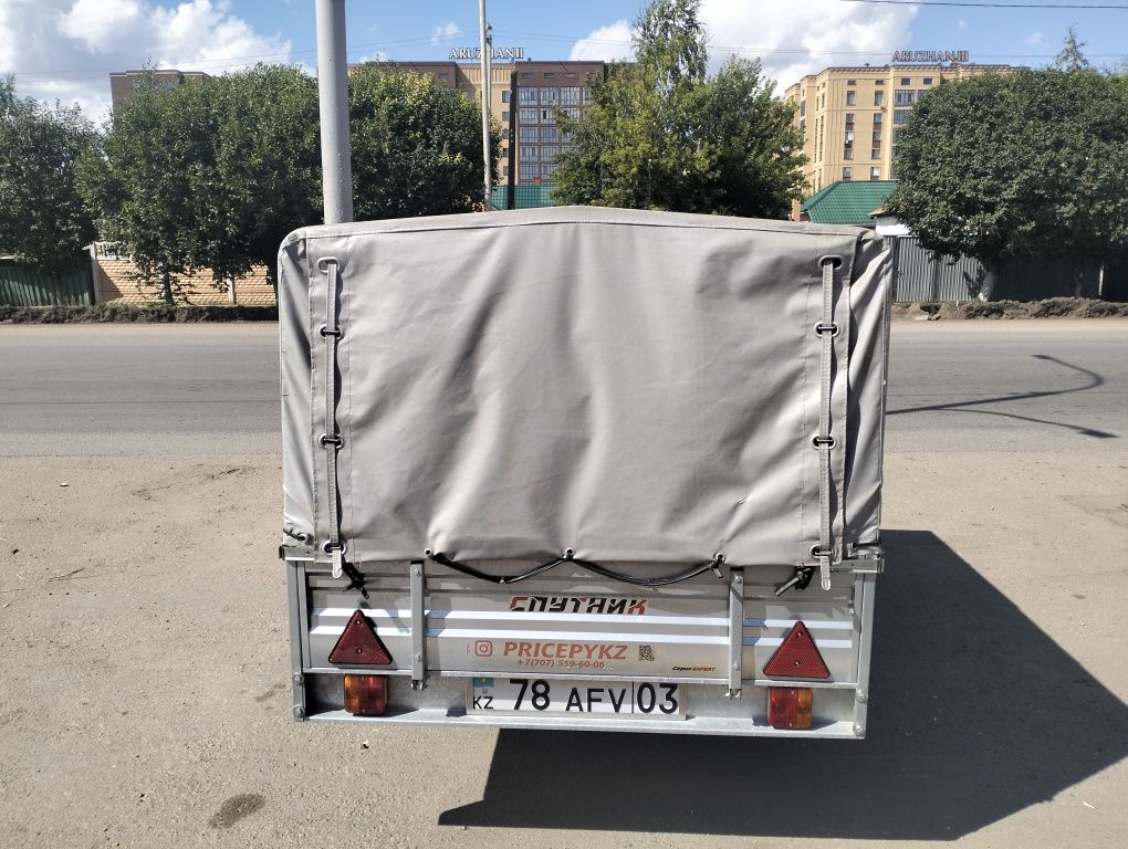Продам прицеп  состояние нового