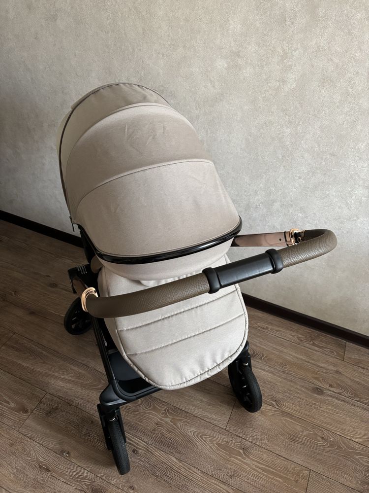 Модульная коляска Kidilo D900 с системой умных колес и перекидной ручк